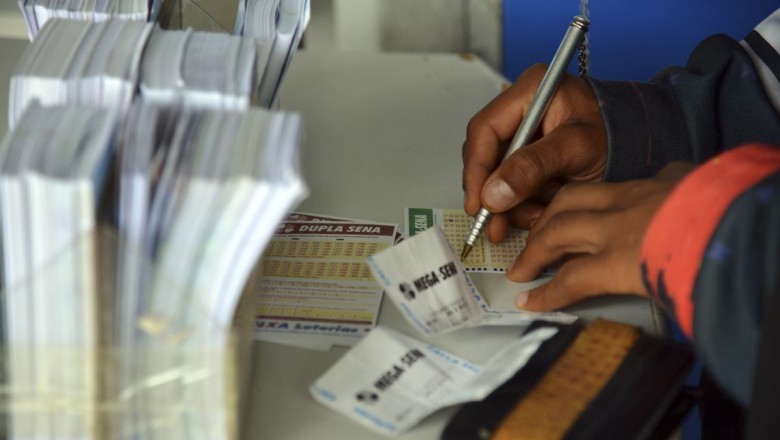 Ninguém acertou as 6 dezenas da Mega-Sena; prêmio vai a R$ 105 milhões