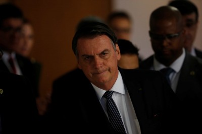 Bolsonaro nega criação de imposto para igrejas