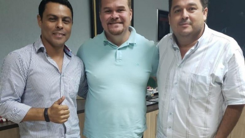 Prefeito Marcelo Roque recebe convite para Fórum dos 100 anos do Sindicato dos Arrumadores