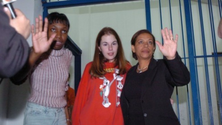 Suzane Richthofen deixa a prisão para saidinha de dia das mães