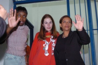 Suzane Richthofen deixa a prisão para saidinha de dia das mães
