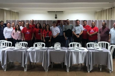 Imprensa participa de café da manhã no colégio Leão XIII para discutir sobre o XI Fórum Diocesano 