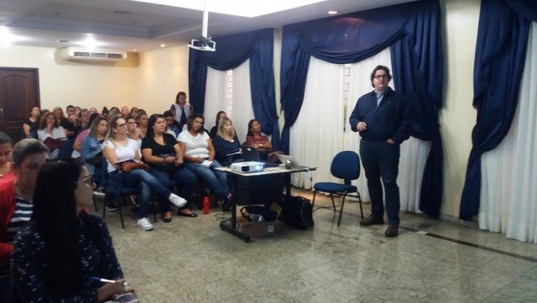 PARANAGUÁ: Educadores passam por formação sobre Transtorno do Espectro Autista