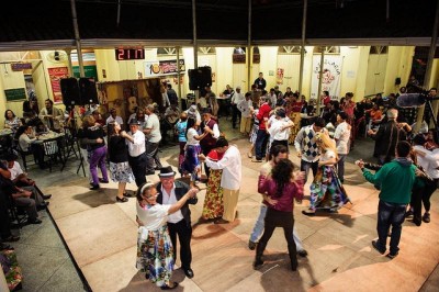 Grupo Pés de Ouro anima o baile de Fandango neste sábado