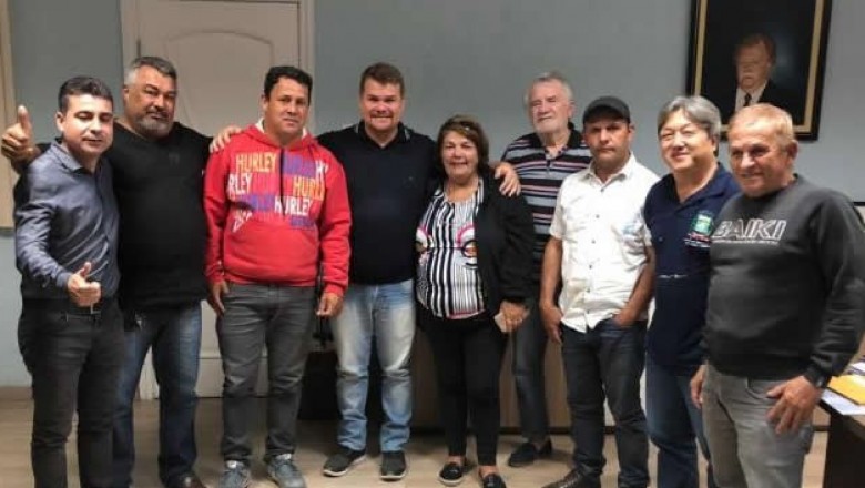 Prefeito Marcelo Roque recebe moradores do Jardim Paran&aacute;