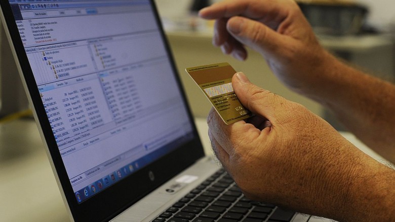 Mais de 60% dos brasileiros usam meios digitais para pagamentos