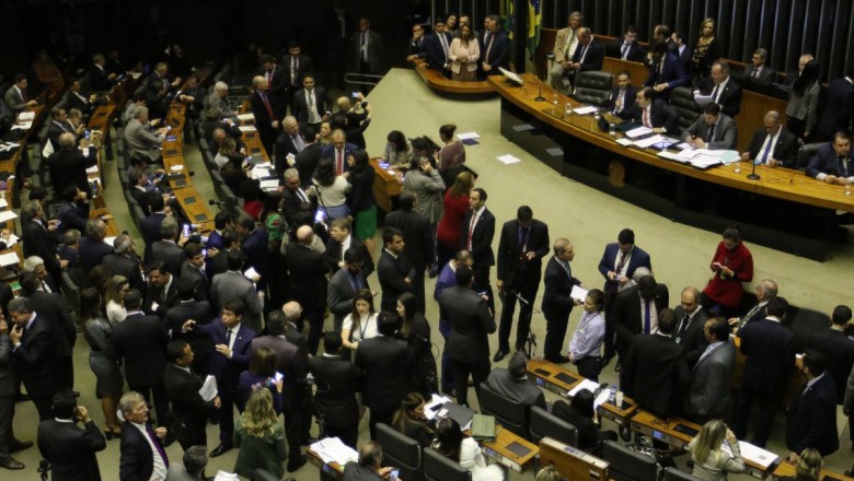 Votação da reforma da Previdência em 2º turno deve começar hoje