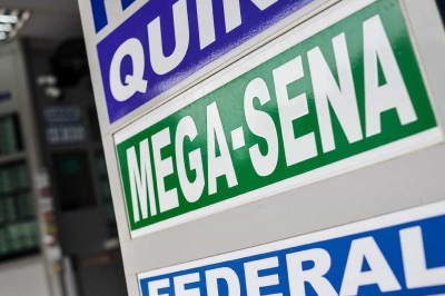 Mega-Sena acumula e vai pagar R$ 5 milhões no sábado (10)