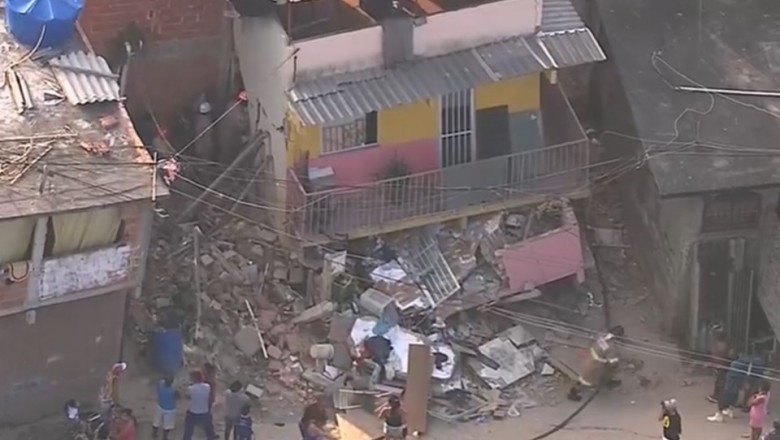 Desabamento em Curicica deixa duas pessoas desaparecidas