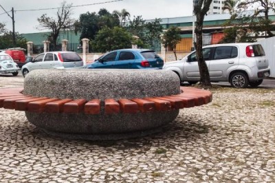 Prefeitura inicia instalação de mobiliário urbano para revitalização de praças e espaços públicos