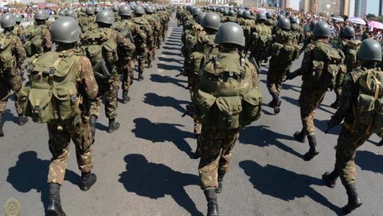 Ex&eacute;rcito pode dispensar mais de 25 mil recrutas