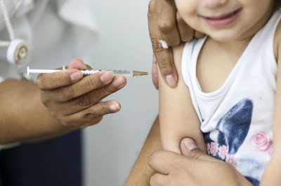 Sarampo: vacinação preventiva começa hoje em todo o país