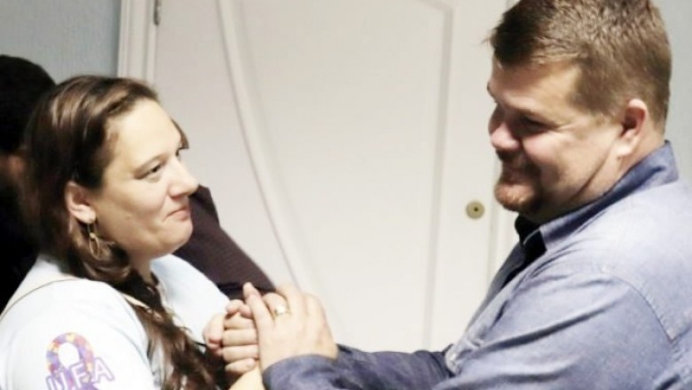 Prefeitura de Paranagu&aacute; entrega carteirinhas preferencias para alunos com Transtorno do Espectro Autista