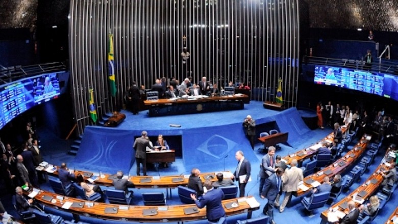 Ao vivo: reforma da Previdência é promulgada pelo Congresso