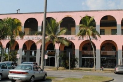 PARANAGUÁ: Mercados municipais têm horários diferenciados no feriado desta sexta-feira, 15
