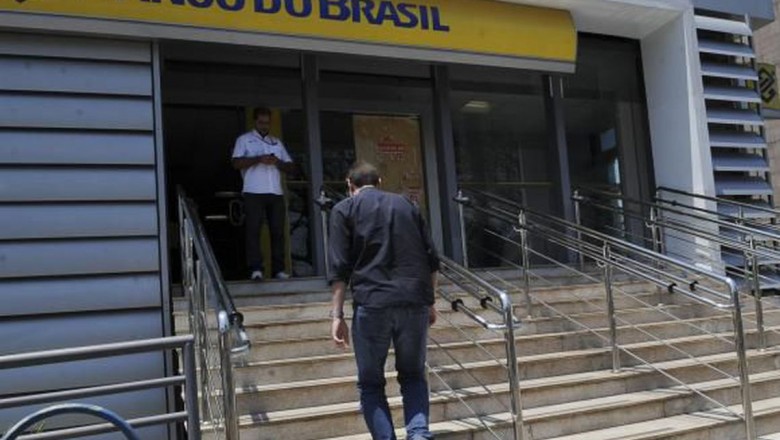 Caixa e BB iniciam quinta fase de pagamento de abono do PIS/Pasep