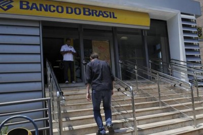 Caixa e BB iniciam quinta fase de pagamento de abono do PIS/Pasep