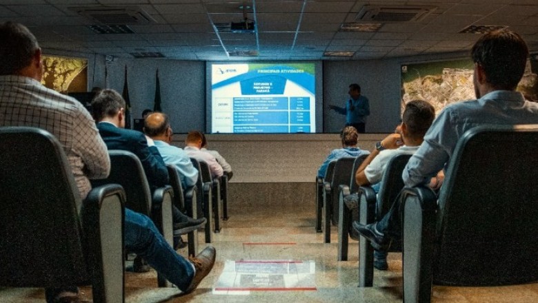 Projetos de melhorias na Atílio Fontana e Roque Vernalha são apresentados