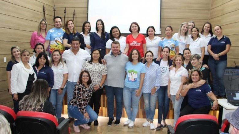 Prefeito Marcelo Roque anuncia aumento para secretários de escolas do município