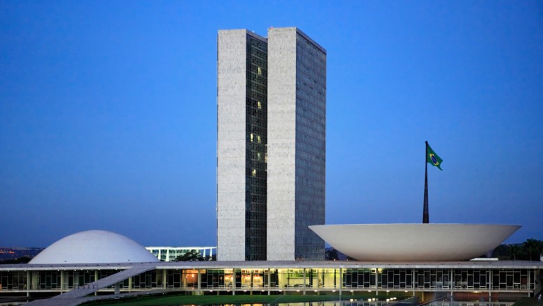 Confira a lista de cargos extintos ou vedados pelo governo