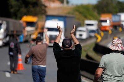 Caminhoneiros: Abrava mantém chamado de paralisação nacional