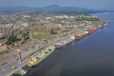 Porto de Paranaguá faz 85 anos com evolução na movimentação