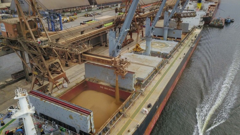 Porto de Paranaguá tem exportação recorde de grãos