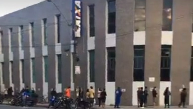 Agências da Caixa abrem neste sábado para saques do auxílio emergencial