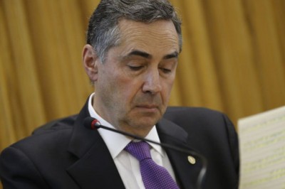 Covid-19: eleição municipal pode ser dividida em 2 dias, diz ministro