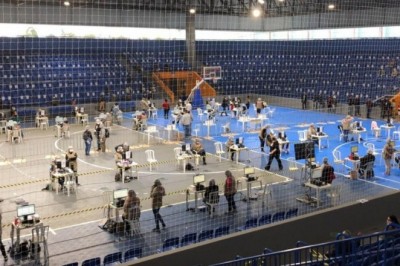 Necessário levar cartão SUS e comprovante de residência para atendimento na Arena Albertina Salmon