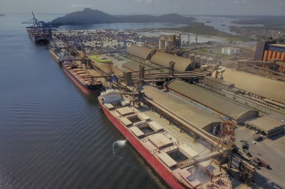 Porto de Paranaguá tem alta de 10% na movimentação de grãos