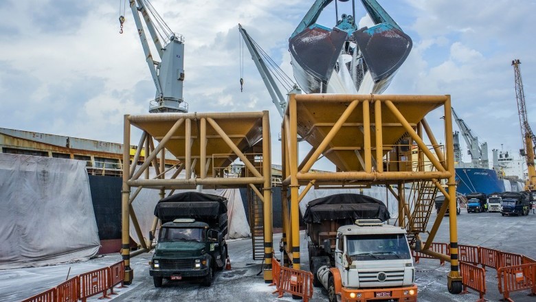 Portos do Paraná são referência na movimentação de fertilizantes