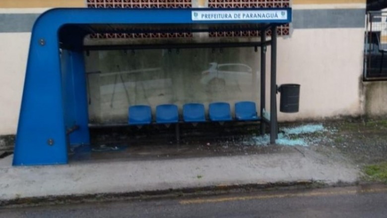 PARANAGUÁ: Vândalos geram prejuízo para todos os contribuintes