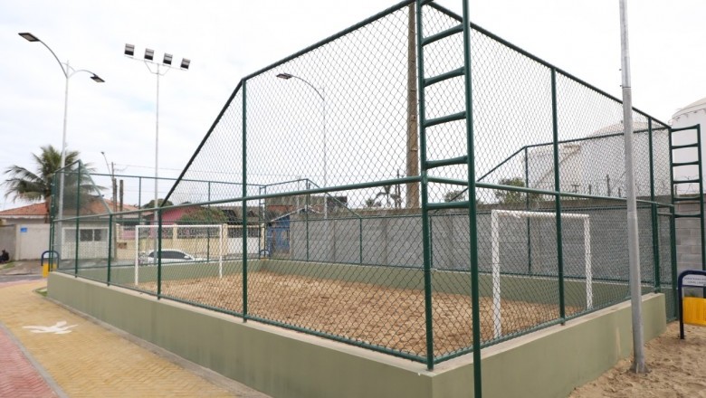 Novo espaço de lazer inaugurado em bairro de Paranaguá