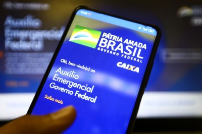 Caixa libera o auxílio emergencial para nascidos em abril