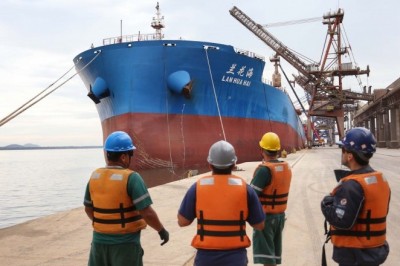Portos já receberam navios de 48 nacionalidades em 2020
