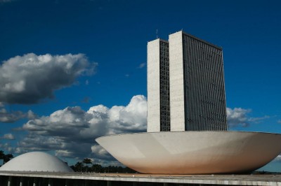 Câmara e Senado escolhem hoje novos dirigentes