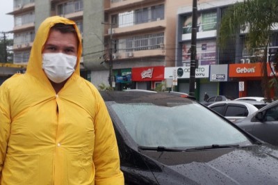 Domingo de Vacinação: 300 pessoas com mais de 80 anos receberam a primeira dose da vacina em Paranaguá 
