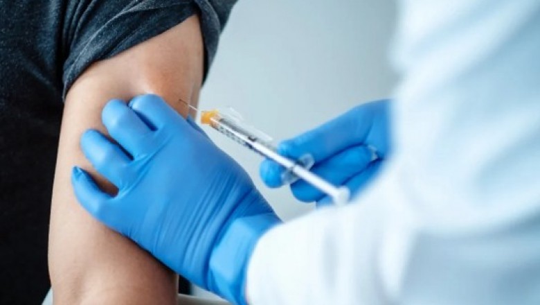 Coveiros, garis e taxistas entram para grupo prioritário de vacinação 