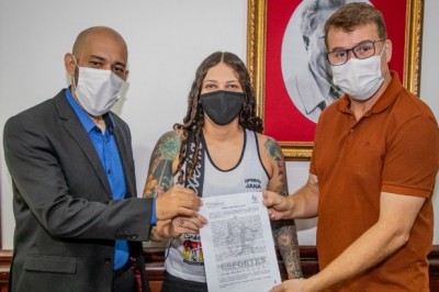 Atletas parnanguaras recebem o Bolsa Atleta