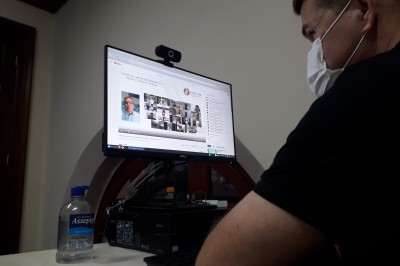 Prefeito de Paranaguá participa de videoconferência sobre aquisição de vacinas