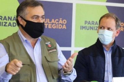 Paraná descentraliza vacinas da Pfizer e 21 municípios recebem as doses na próxima semana