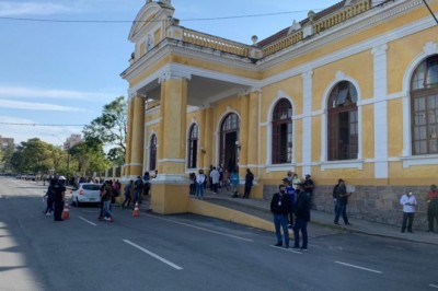 PARANAGUÁ: Pessoas com comorbidades com 18 anos ou mais podem receber a vacina contra a Covid-19