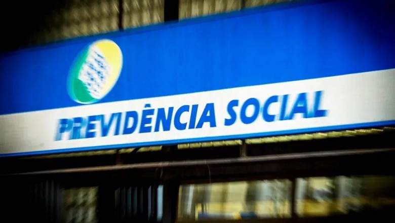 Prova de vida do INSS volta a ter prazo, e 12 milhões devem fazer