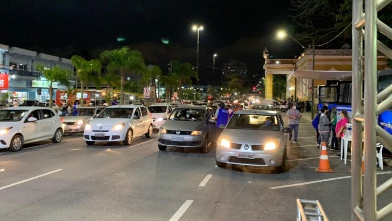 Vacina&ccedil;&atilde;o contra a COVID-19 continua neste s&aacute;bado (5) em Paranagu&aacute;