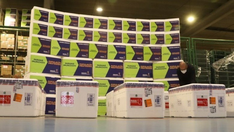 Lote com 235,5 mil vacinas contra a Covid-19 chega ao Paraná nesta quinta-feira