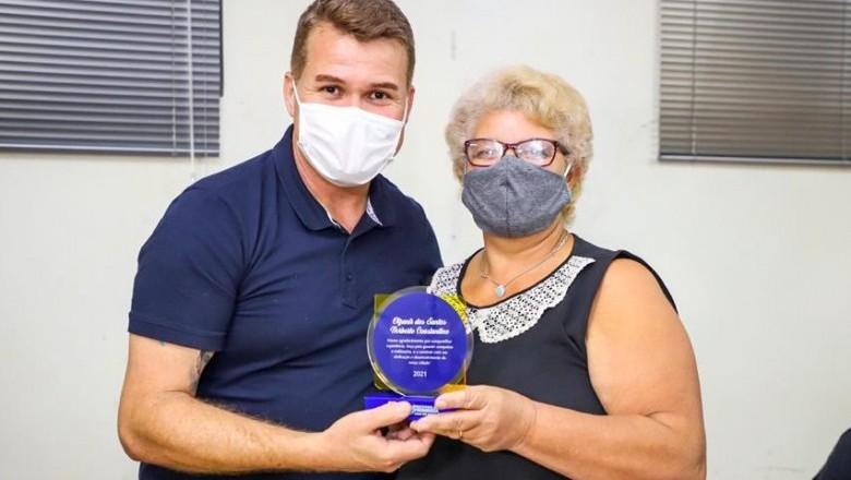 Paranaguá Previdência homenageia servidores públicos aposentados