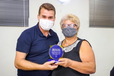 Paranaguá Previdência homenageia servidores públicos aposentados