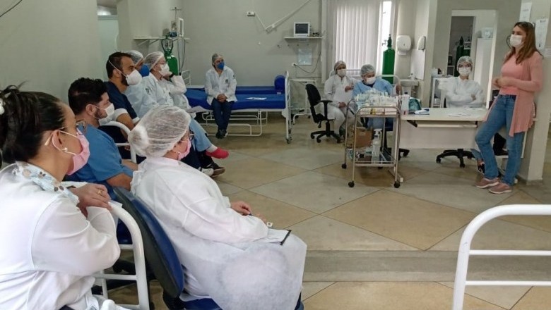 Profissionais do Hospital de Campanha de Paranaguá participam de treinamento de Educação Continuada