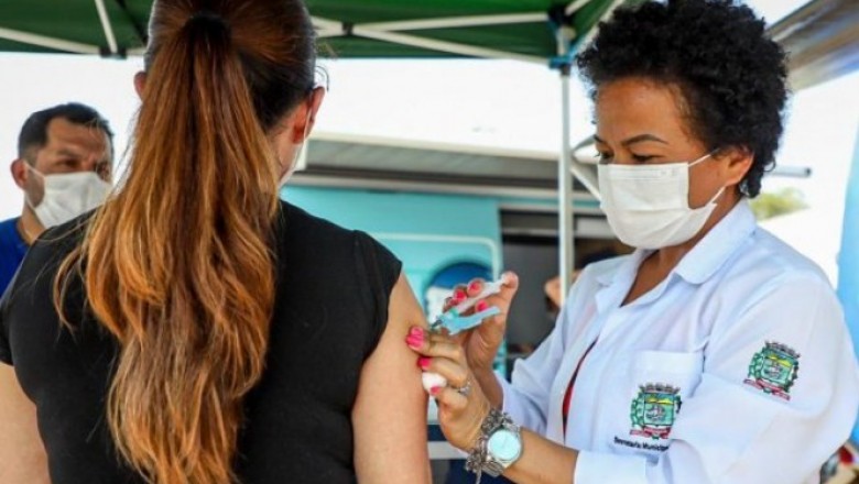 Confira as ações de vacinação contra a Covid-19 pelos bairros de Paranaguá